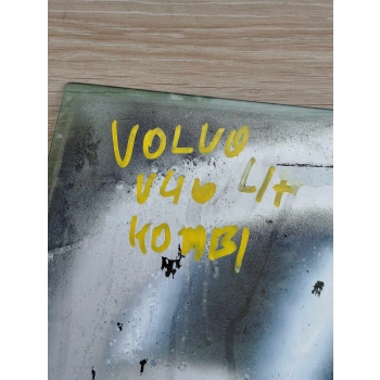 SZYBA BOCZNA DRZWI LEWY TYŁ VOLVO V40 KOMBI