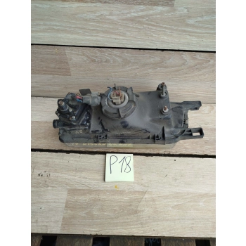 LAMPA PRZEDNIA PRAWA REFLEKTOR NISSAN SUNNY N14