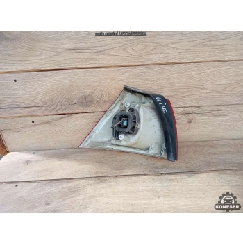 LAMPA TYLNA PRAWA PRAWY TYŁ VOLKSWAGEN GOLF V 5