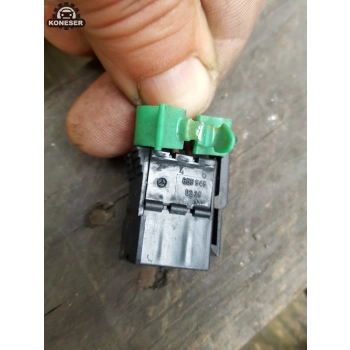 LUSTERKO ZEWNĘTRZNE ELEKTRYCZNE PRAWE USZKODZENIE MERCEDES VITO W638 E9010089