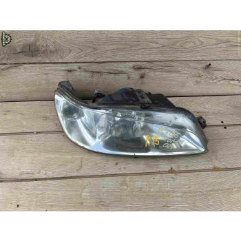 LAMPA PRZEDNIA PRAWA REFLEKTOR PRAWY PEUGEOT 306 KOMBI 02R.