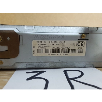 RADIO FABRYCZNE KASETOWE VOLKSWAGEN BETA 1J0035152 GRUNDIG