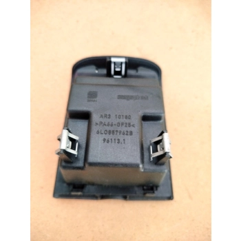POPIELNICZKA SCHOWEK SEAT IBIZA II 6LO857962B