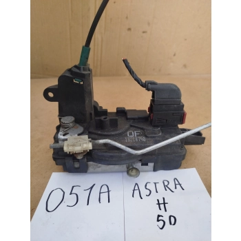 ZAMEK DRZWI LEWY PRZÓD OPEL ASTRA III H 13210748