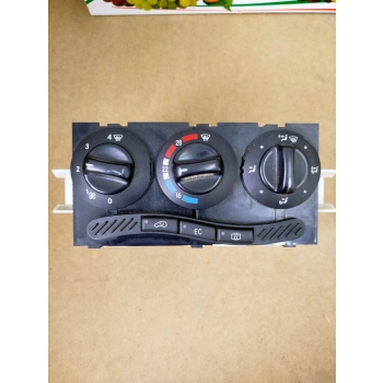 PANEL STEROWANIA NAWIEWEM KLIMATYZACJI MERCEDES A KLASA W168 1688300485