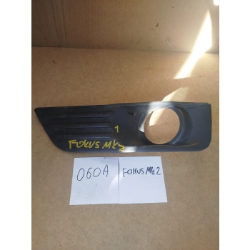 RAMKA OBUDOWA HALOGENU LEWA FORD FOCUS MK2