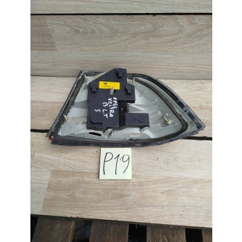 LAMPA TYLNA LEWA LEWY TYŁ OPEL VECTRA B 90568047