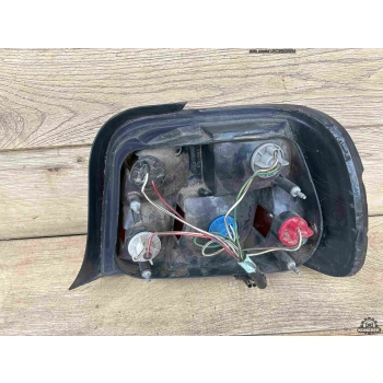 LAMPA TYLNA LEWA LEWY TYŁ CZARNA BMW E36 COMPACT 3D