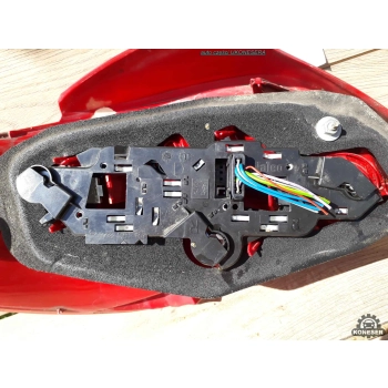 PEUGEOT 307 HATCHBACK LAMPA TYLNA TYŁ PRAWA 89022859504
