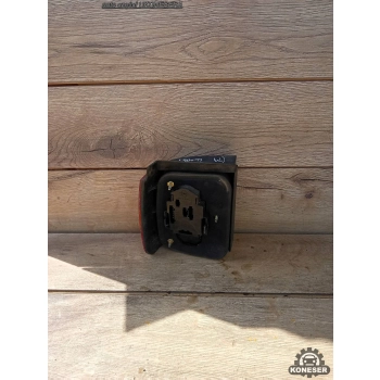 LAMPA TYLNA PRAWA PRAWY TYŁ VOLKSWAGEN PASSAT B4 KOMBI
