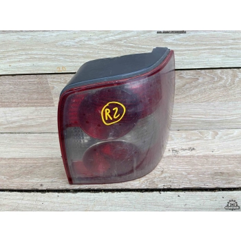 LAMPA TYLNA PRAWA PRAWY TYŁ VOLKSWAGEN PASSAT B5 KOMBI LIFT