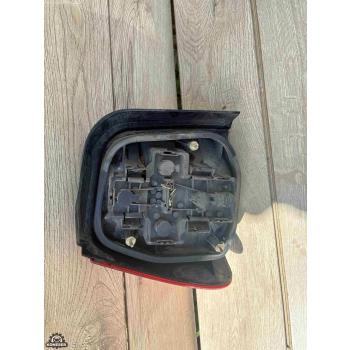LAMPA TYLNA PRAWA PRAWY TYŁ SKODA FELICIA