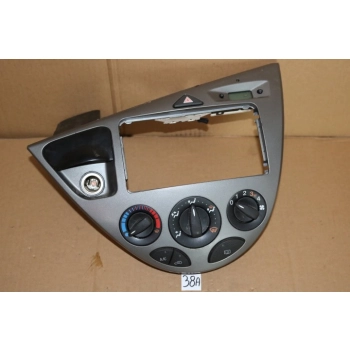 FORD FOCUS MK1 I KONSOLA PANEL ŚRODKOWY PRZEŁĄCZNIKI GNIAZDO ZAPALNICZKI STEROWANIE NAWIEWEM #2