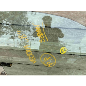SZYBA BOCZNA DRZWI PRAWY PRZÓD OPEL VECTRA B SEDAN