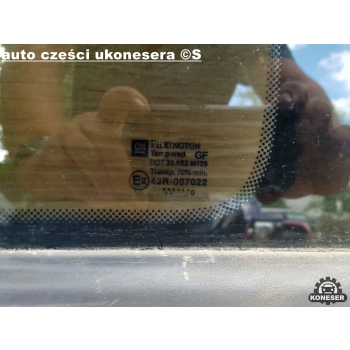 SZYBA KAROSERYJNA MAŁA TRÓJKĄT PRAWY TYŁ OPEL ZAFIRA B