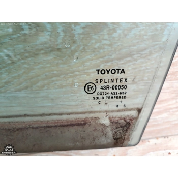 SZYBA BOCZNA LEWY PRZÓD TOYOTA AVENSIS I KOMBI