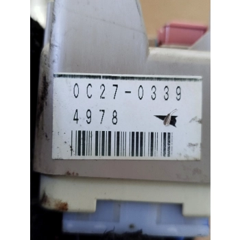 SKRZYNKA BEZPIECZNIKÓW MAZDA 626