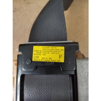PAS BEZPIECZEŃSTWA + ZAPINKA PRAWY PRZÓD TOYOTA COROLLA E12 02R. 3D 73210-02130