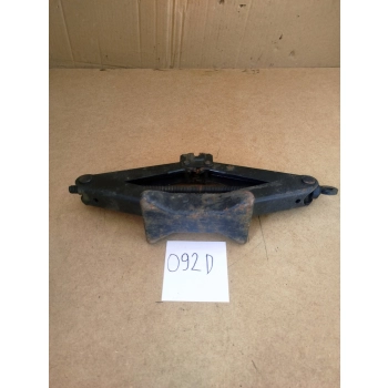 PODNOŚNIK LEWAREK NISSAN PRIMERA P11 MICRA K11 ALMERA N16 99550BM400