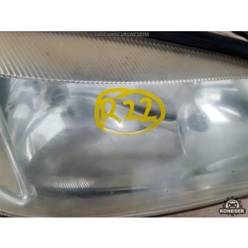 LAMPA PRZEDNIA PRAWA REFLEKTOR PRAWY OPEL ASTRA II G 24439601RH