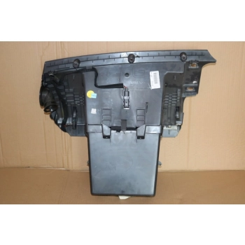 VOLVO V50 SCHOWEK PASAZERA EUROPA