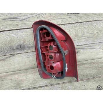 LAMPA TYLNA PRAWA PRAWY TYŁ CITROEN XSARA PICASSO 9650005780