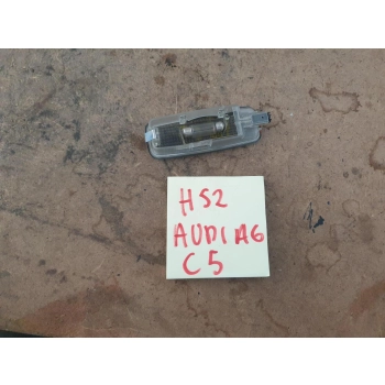 AUDI A6 C5 LAMPKA KABINY OŚWIETLENIE WNĘTRZA